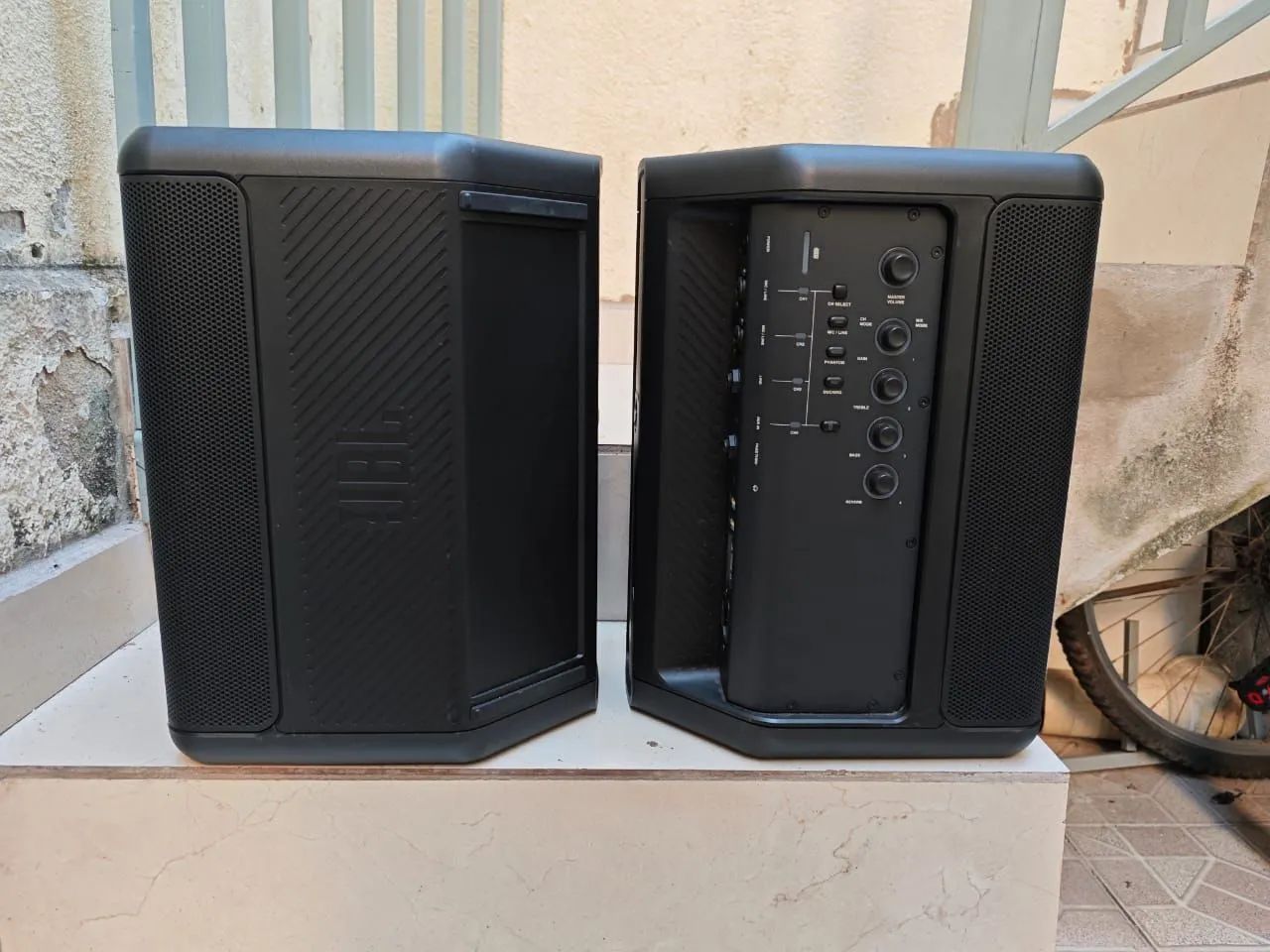 Caixas de Som JBL EON ONE COMPACT - Foto 4