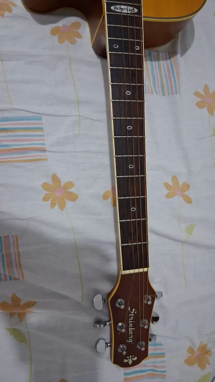 Vendo violão  500 reais sem detalhes  - Foto 2