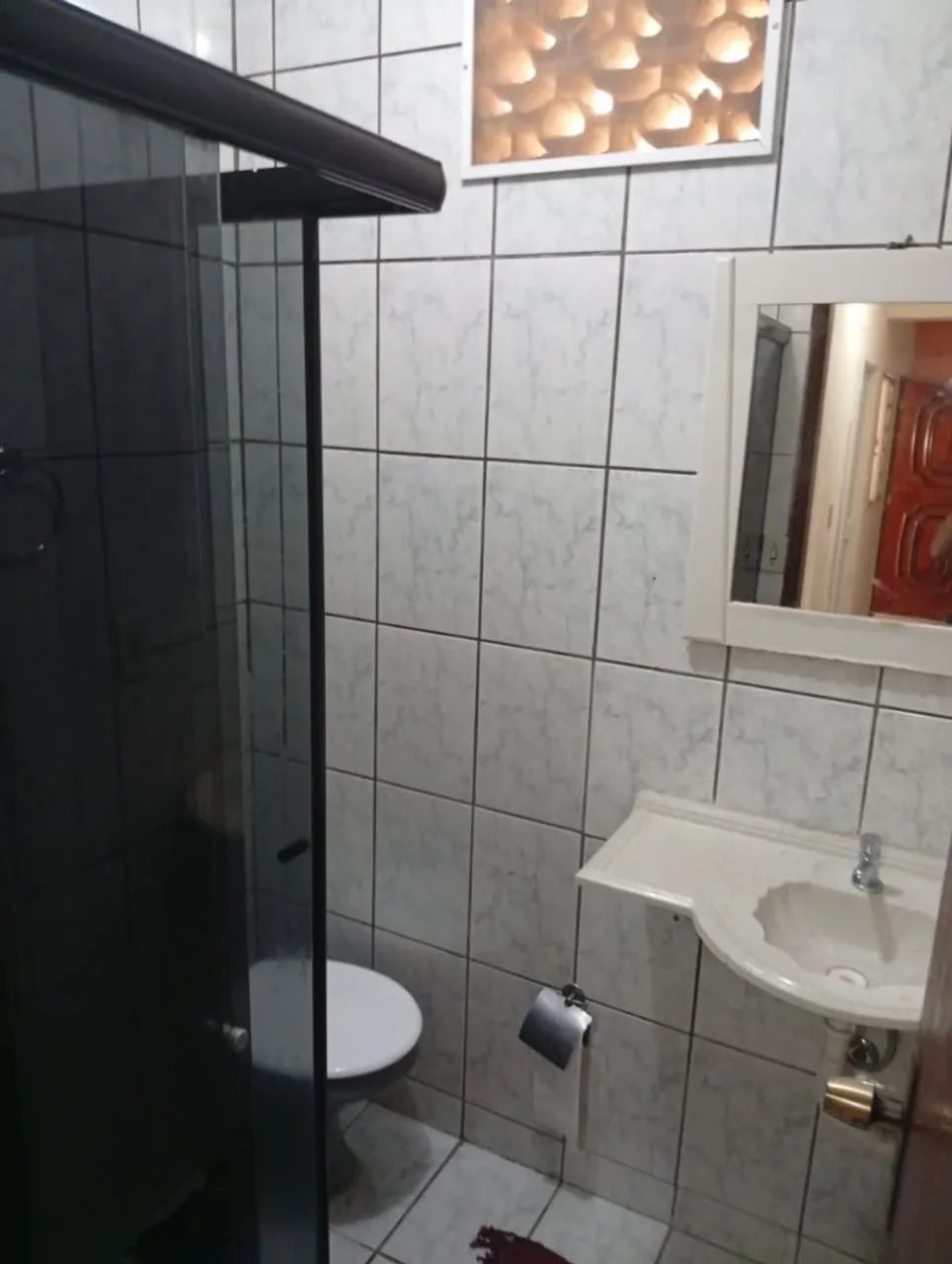 Duas suítes e um quarto para alugar em casa só para mulheres  - Foto 3