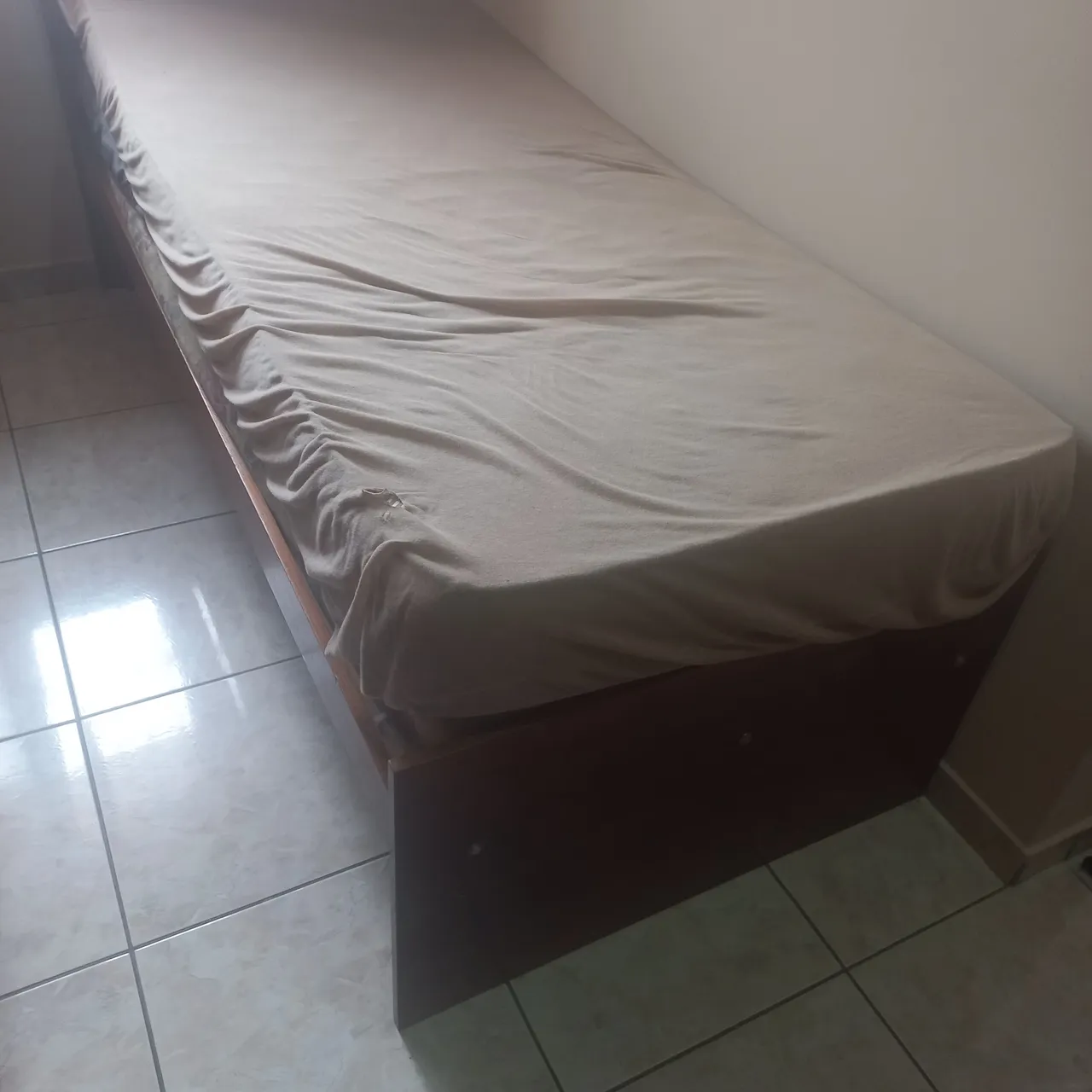 Cama de Solteiro Usada