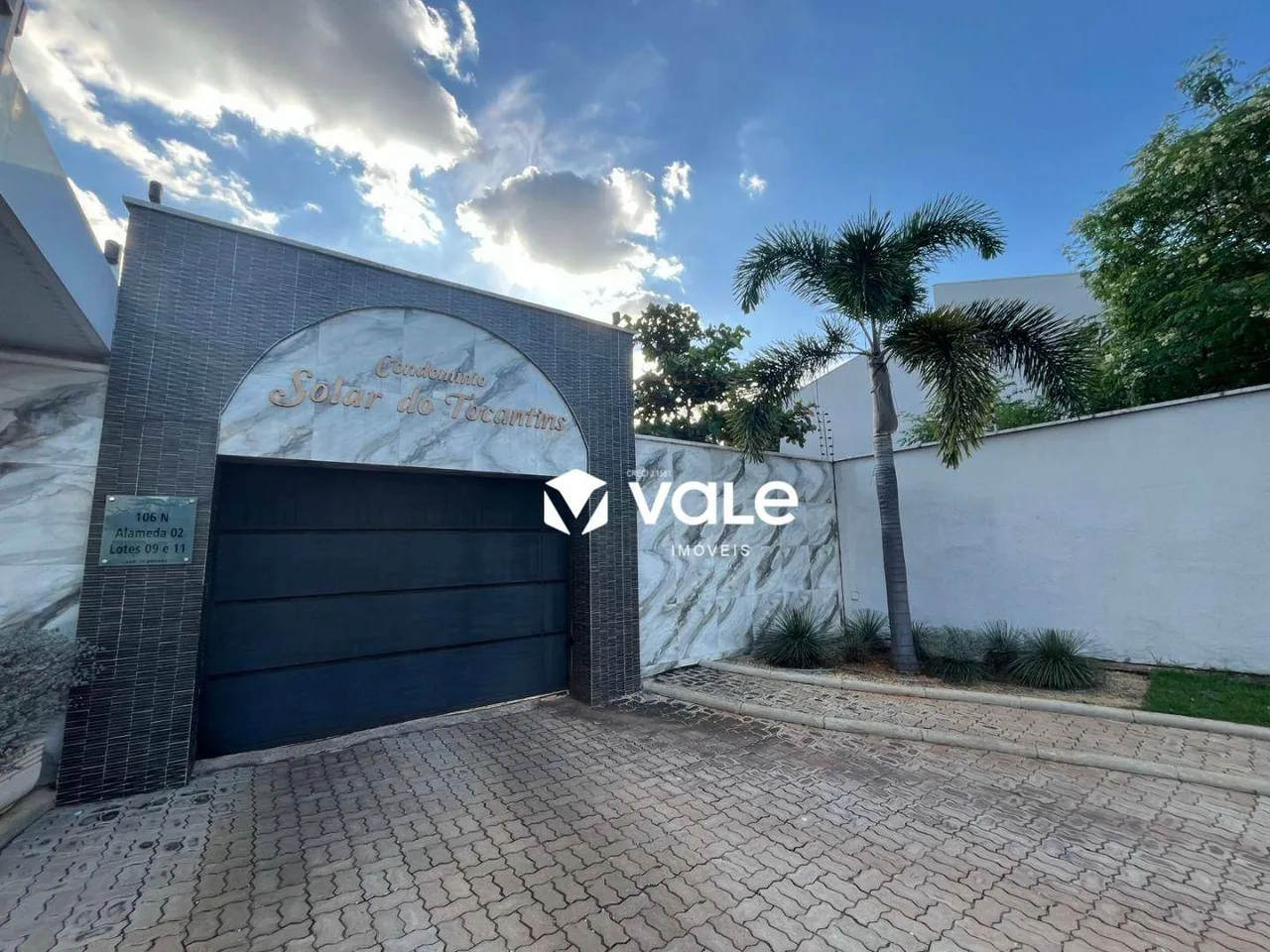 Sobrado com 2 suítes para alugar, 116 m² por R$ 3.300/mês - Plano Diretor Norte - Palmas/T