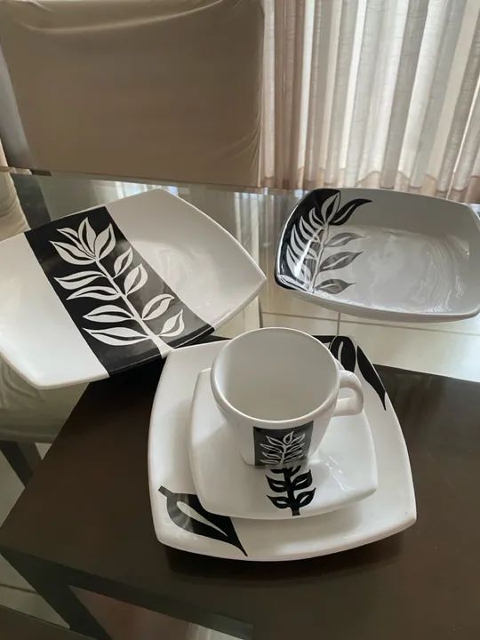 Jogo de Jantar - Foto 3