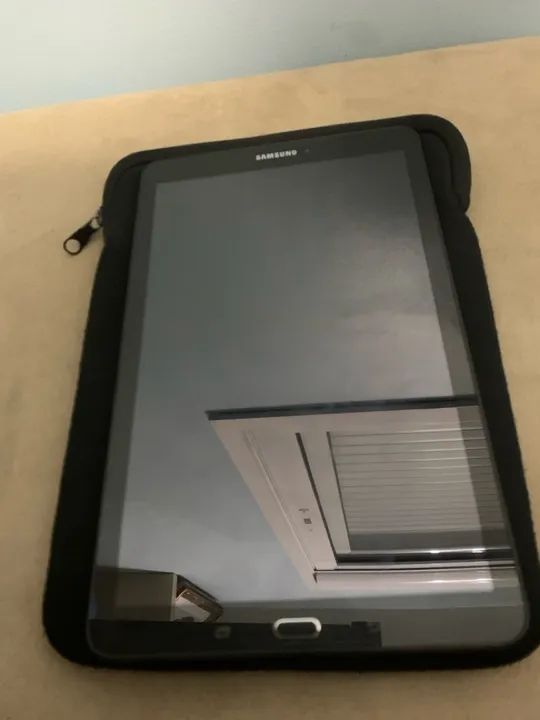 Tablet Samsung Galaxy Tab E - Seminovo - Foto 2