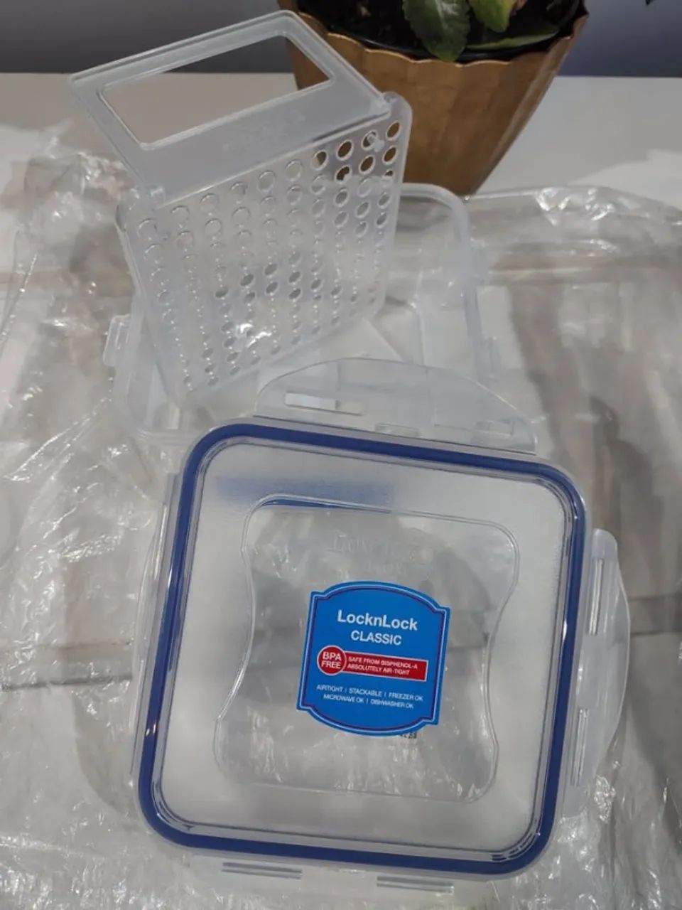 Potes Herméticos Porta Saladas + Porta Queijo Lock&lock Cor Transparente (contém 2 potes) - Foto 3