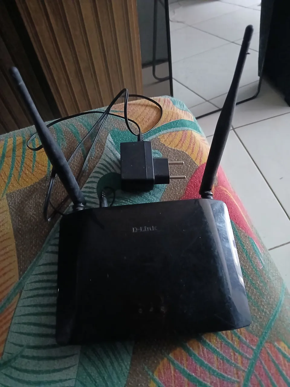 Roteador D-Link com antenas