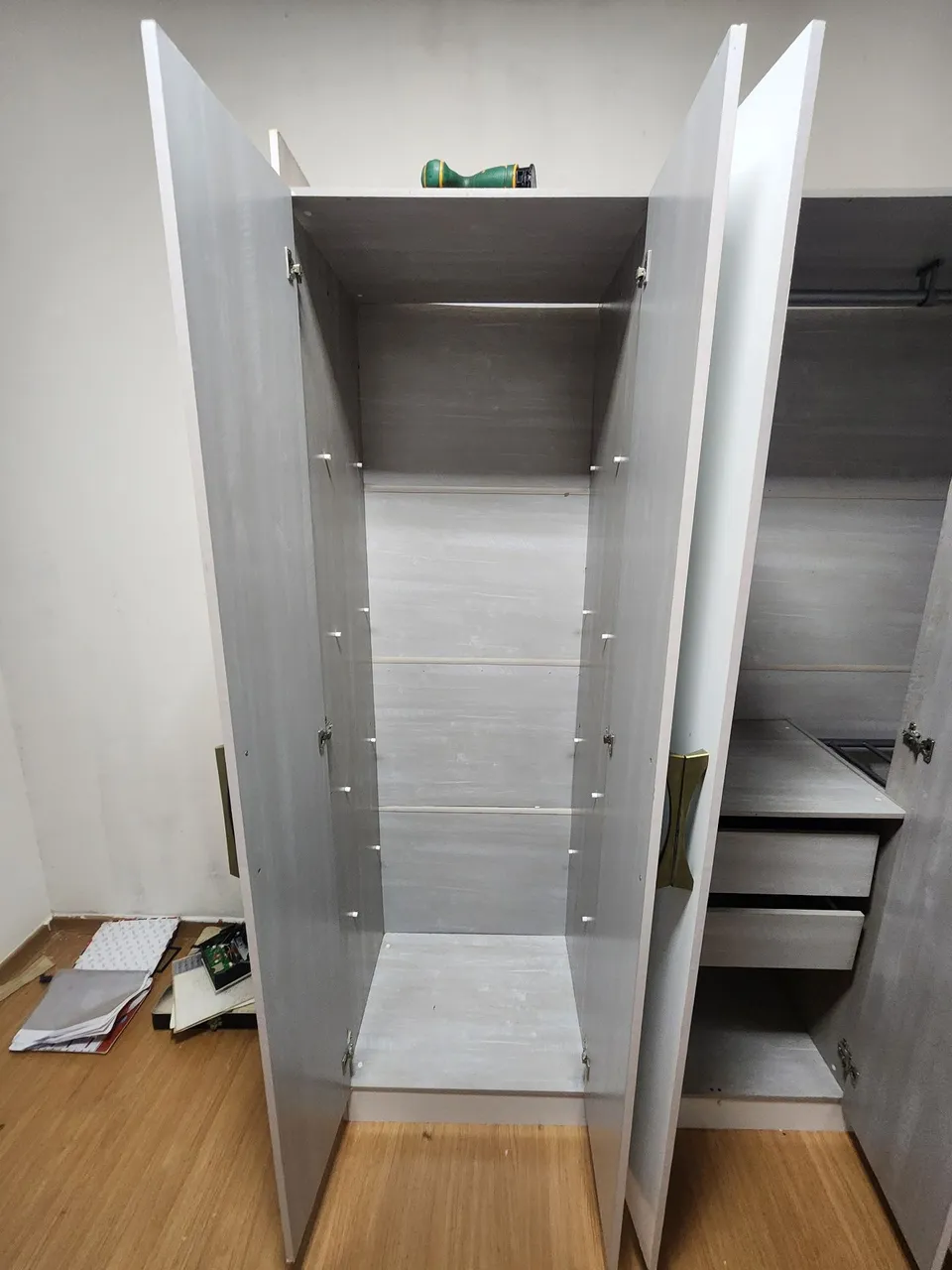 GUARDA ROUPA 6 PORTAS DESMONTADO