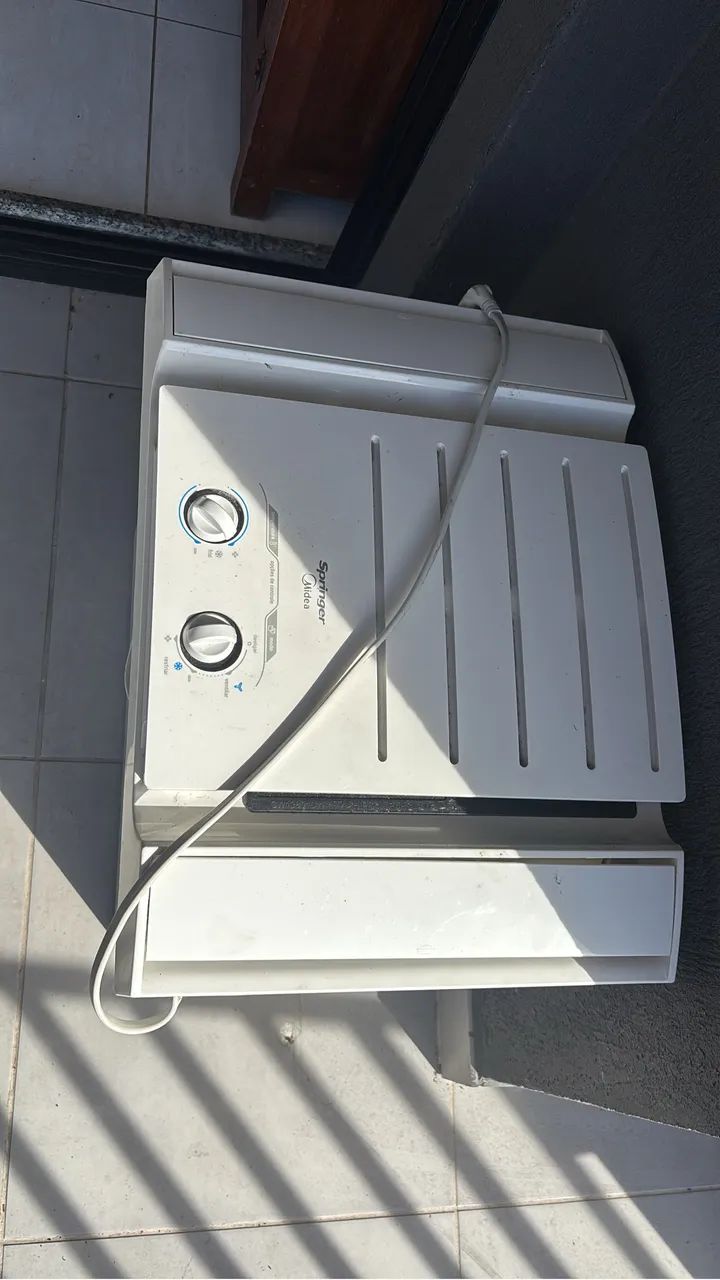 Ar de janela 7500 Btus - Springer - Recreio dos Bandeirantes 