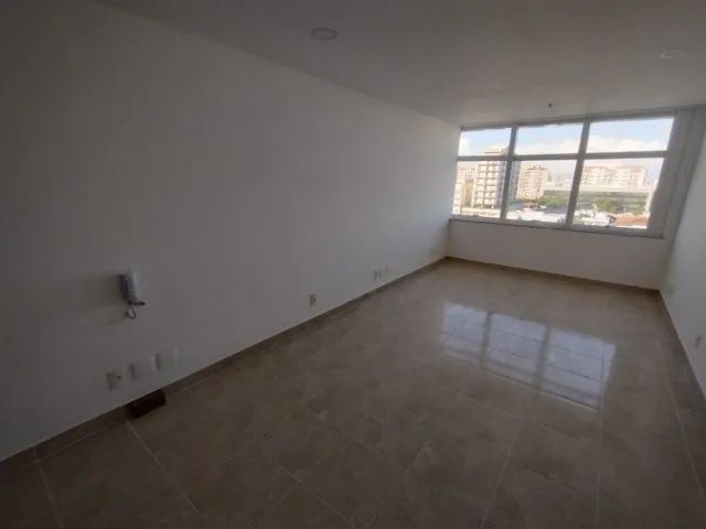 Sala Comercial 30 m² para Alugar no Méier - R$ 800,00