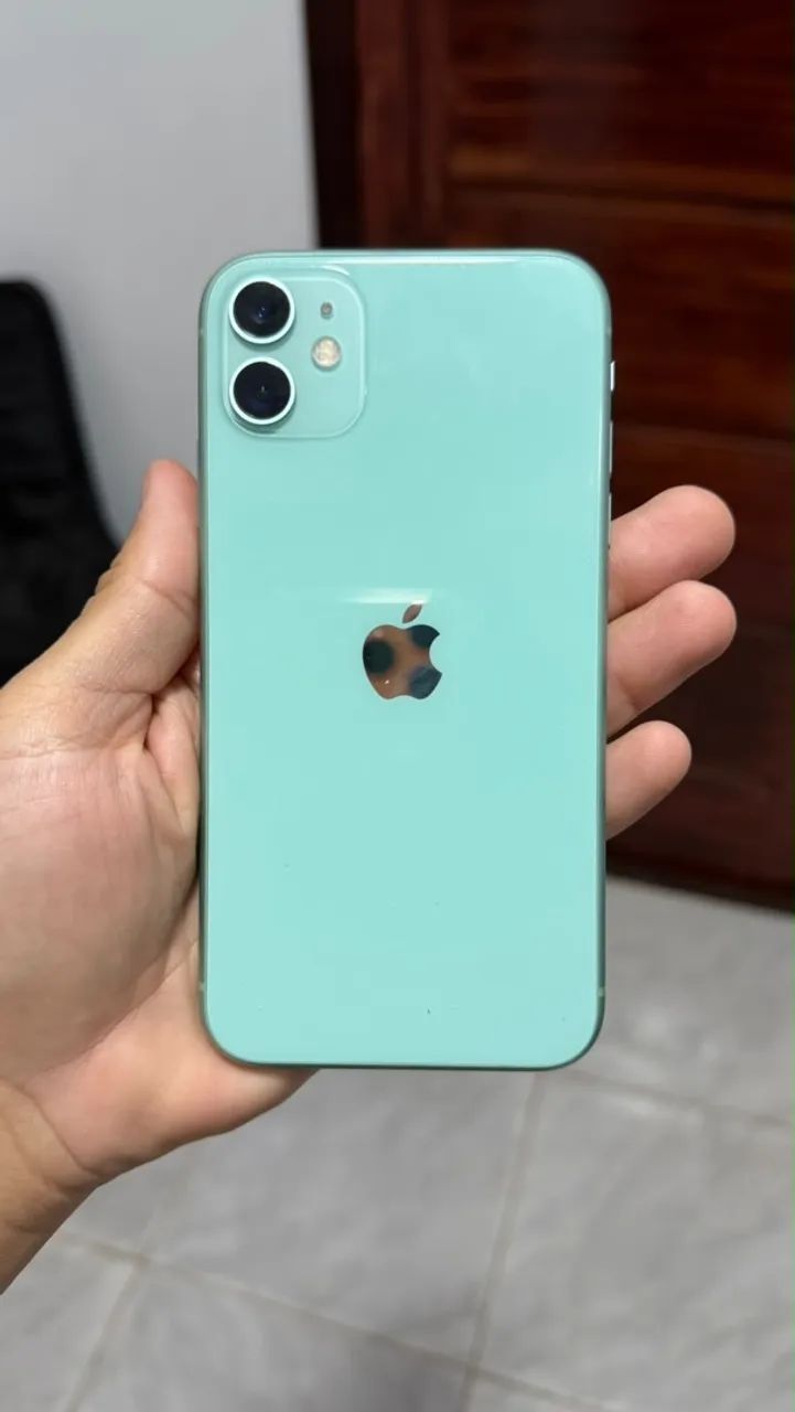 iPhone 11 64 gigas  - Foto 2