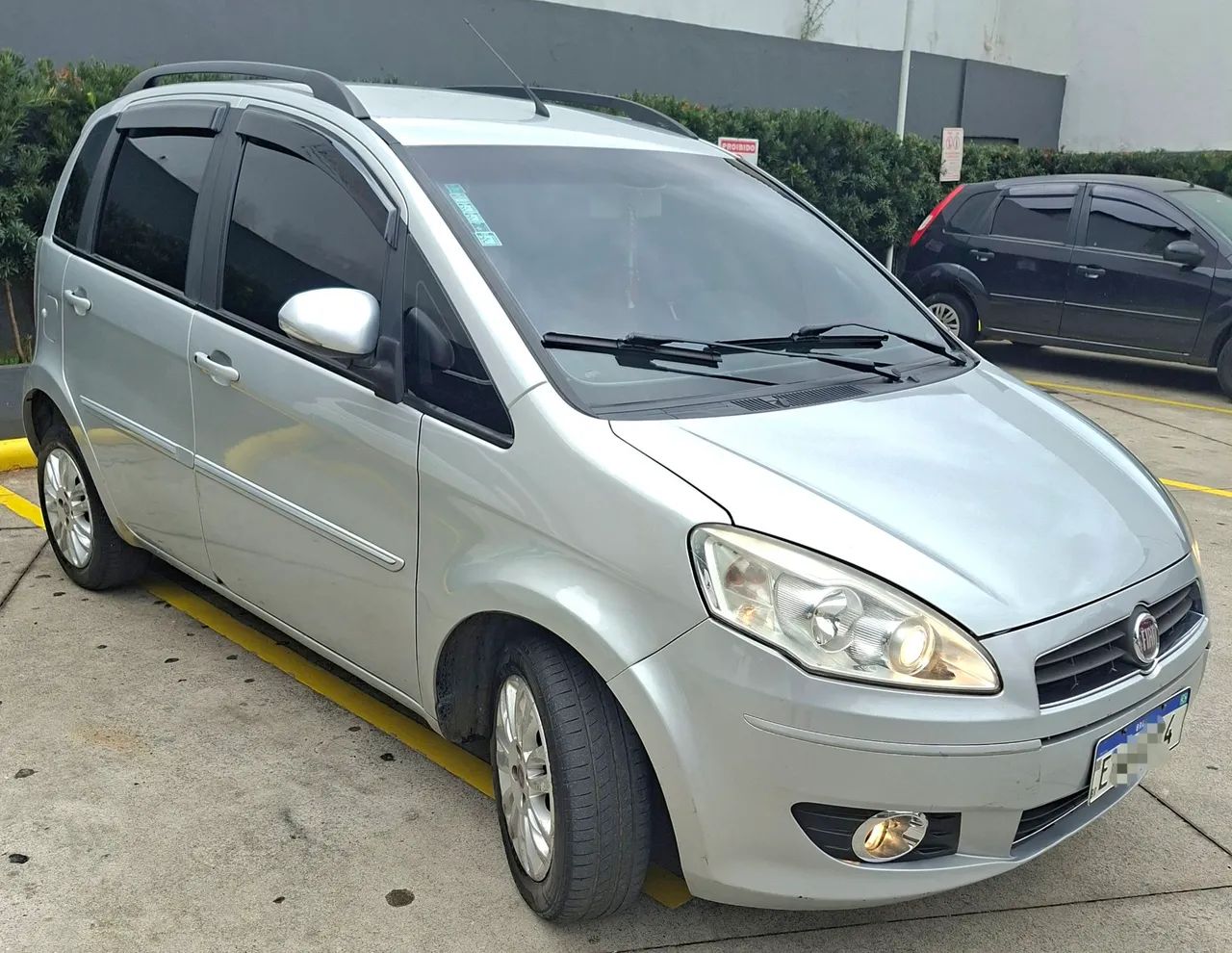 Fiat Idea Attractive 1.4 Fire Flex 8V 5P 2012