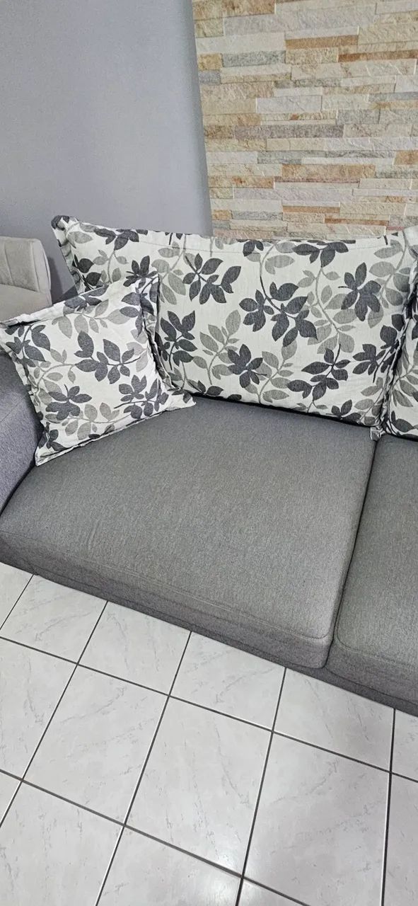 Vendo sofá seminovo em ótimo estado com comprimento de 2,20 mas.  - Foto 5