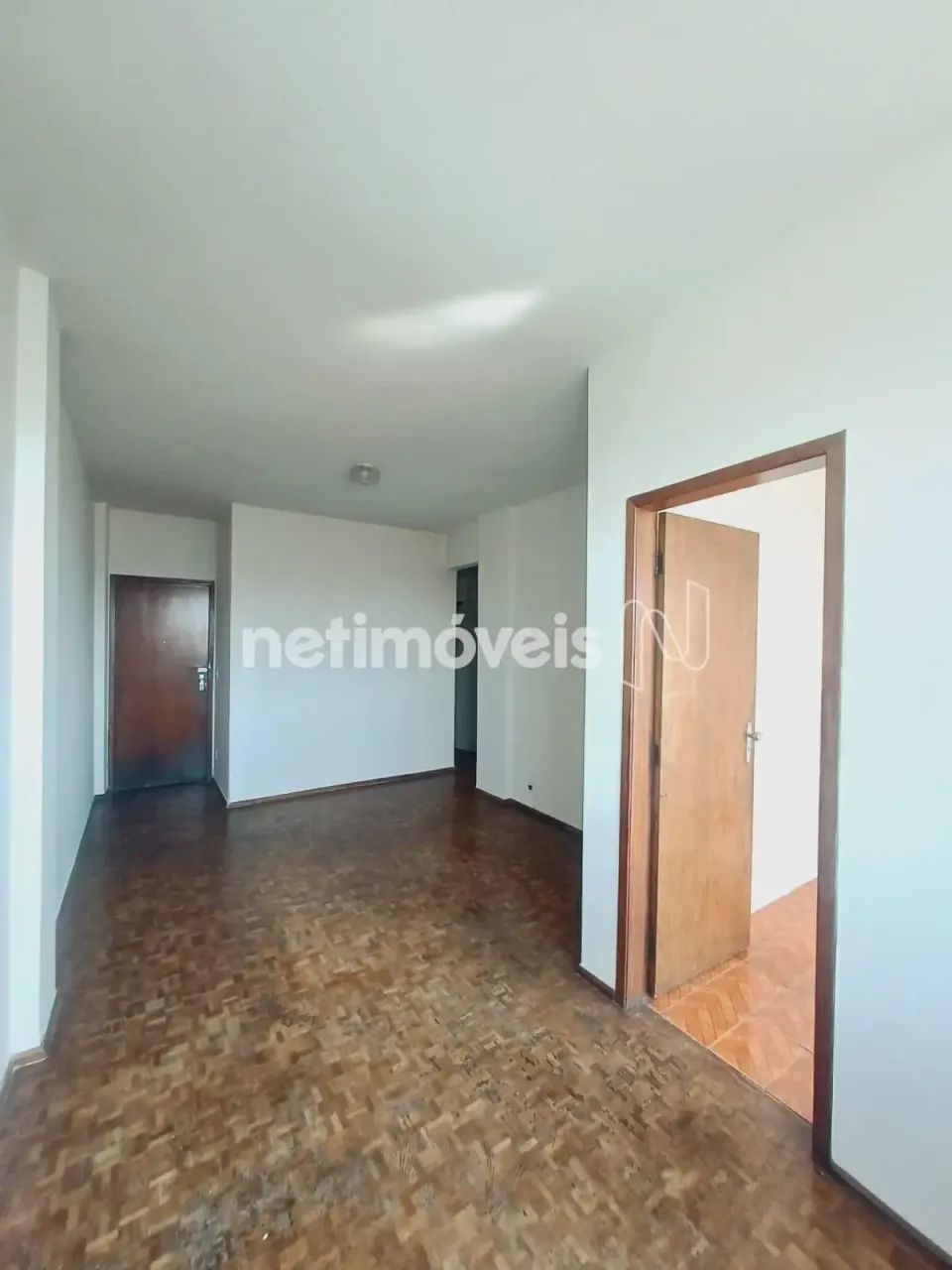 Vende se Apartamento 02 quartos no bairro CENTRO