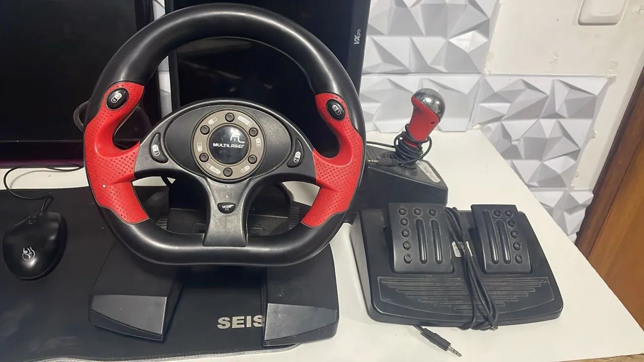 Câmbio, pedal e volante 