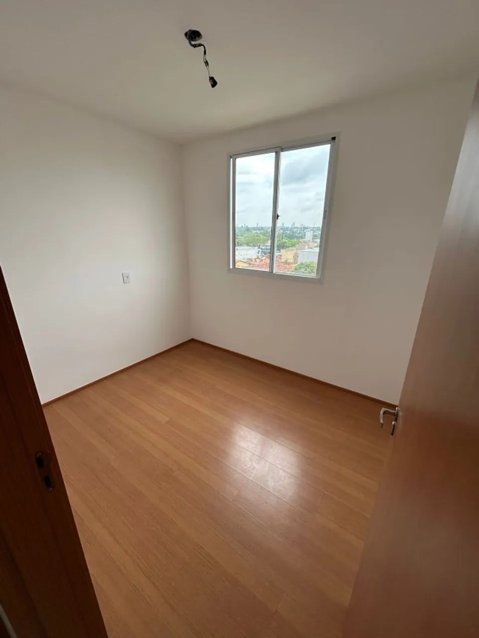 Aluga-se Apartamento 2 Quartos com Suíte.  - Foto 2