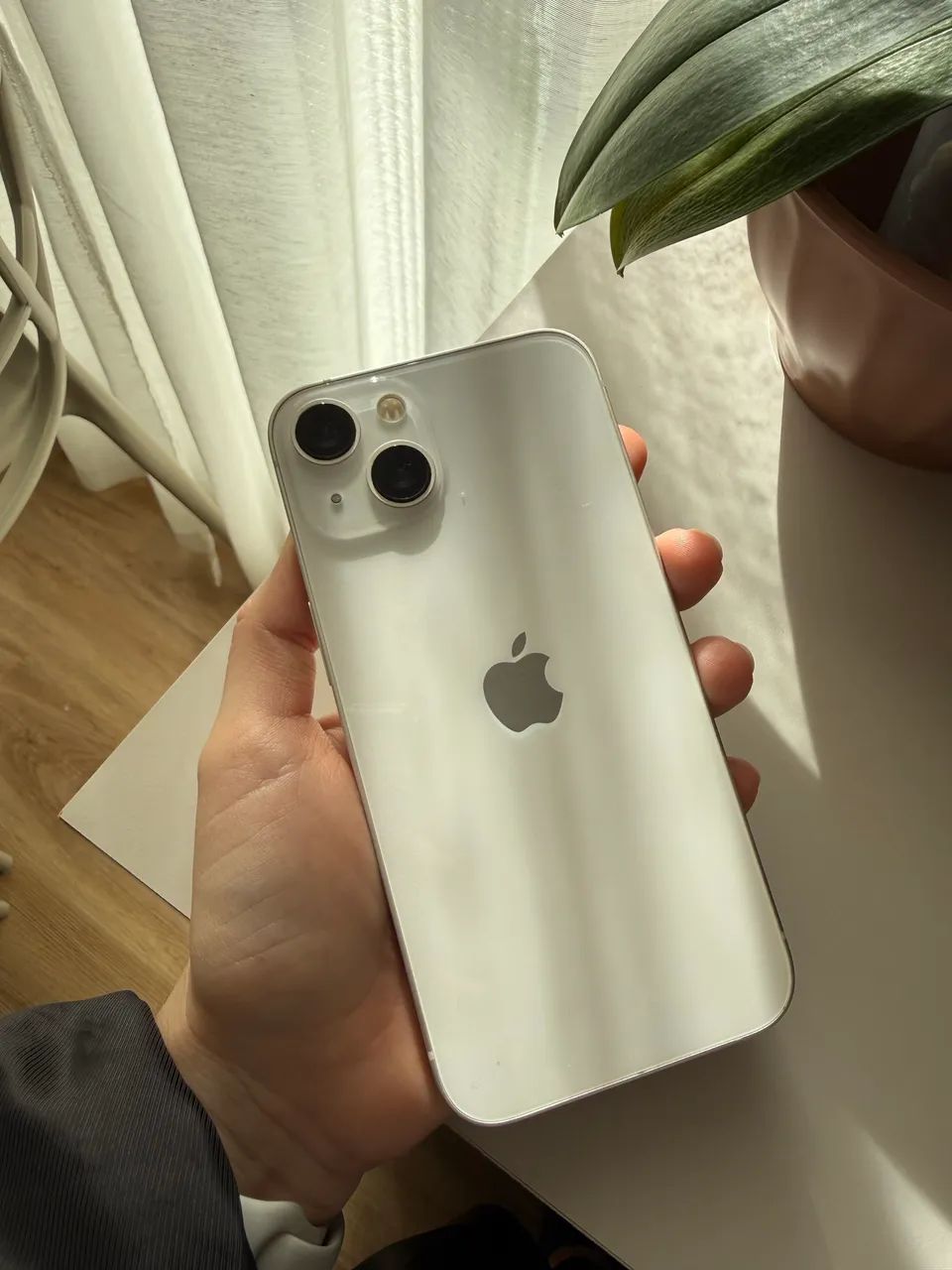 iPhone 13 com defeito na placa
