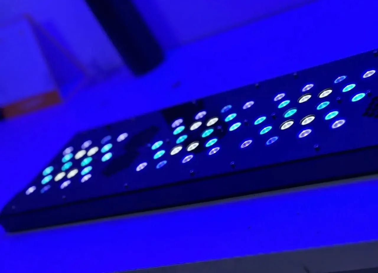 Luminária Solarium Blue 120cm (App/Bluetooth) - Foto 3