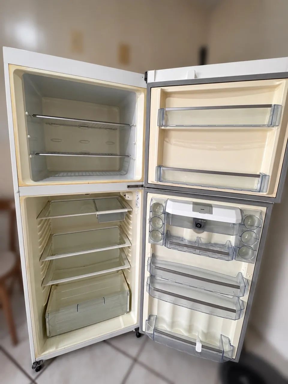 Geladeira Bosch Duplex com Dispenser - 220V - Foto 2