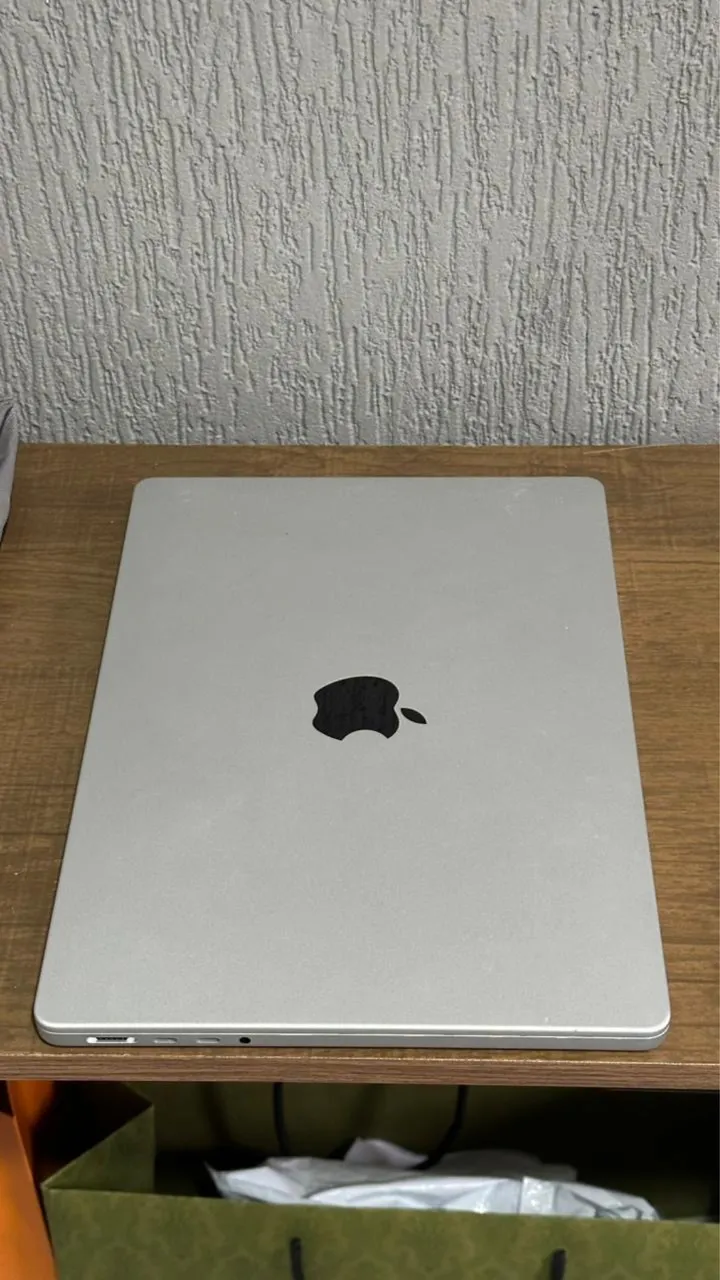 Macbook M1 PRO 14