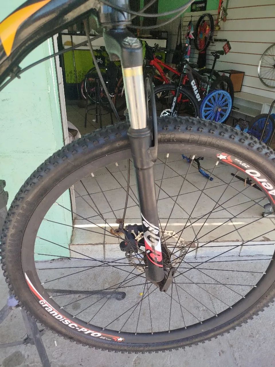 Bicicleta MTB aro 29 - Foto 5