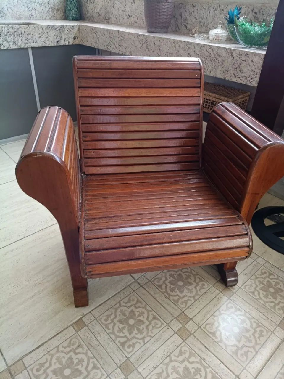 Conjunto de cadeiras - madeira de lei  - Foto 3