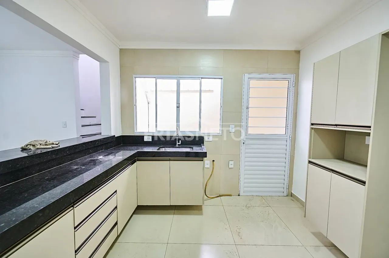 Casa à venda no bairro Vila Independência