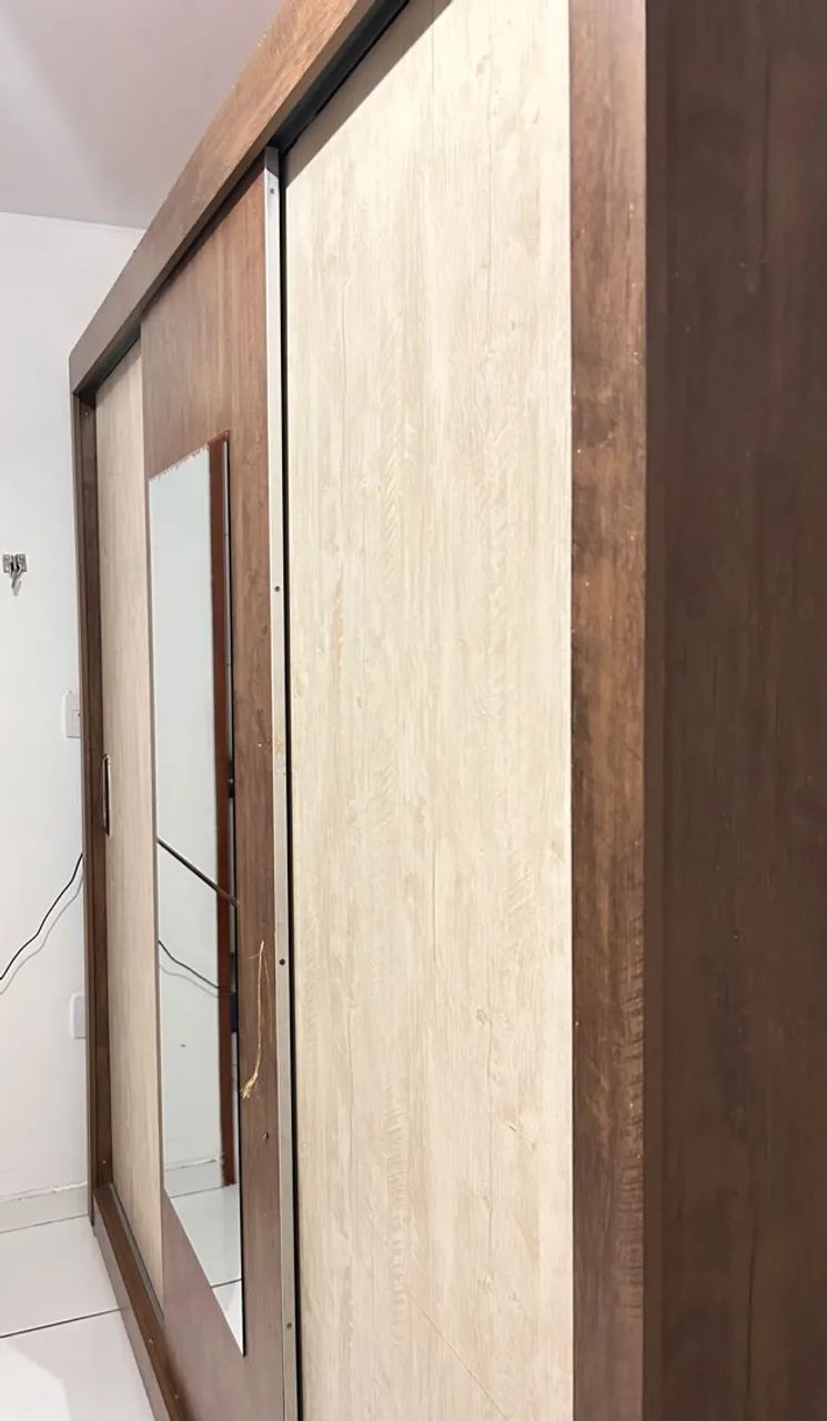 Guarda roupa casal com espelho  - Foto 3