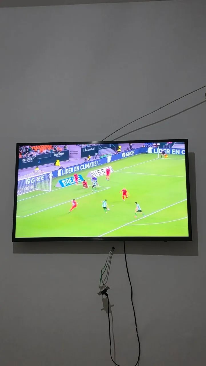 Vendo tv Sansung 43" smart 