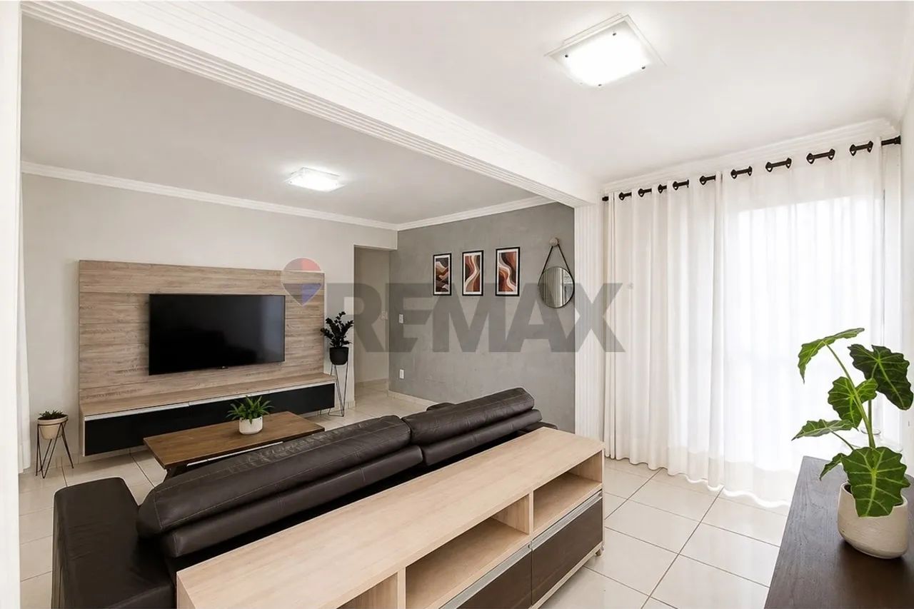 CASA TERREA NA QE 5 DO GUARA I COM 3 QUARTOS GARAGEM COM 2 VAGAS E EDÍCULA COM 2 QUARTOS A - Foto 2