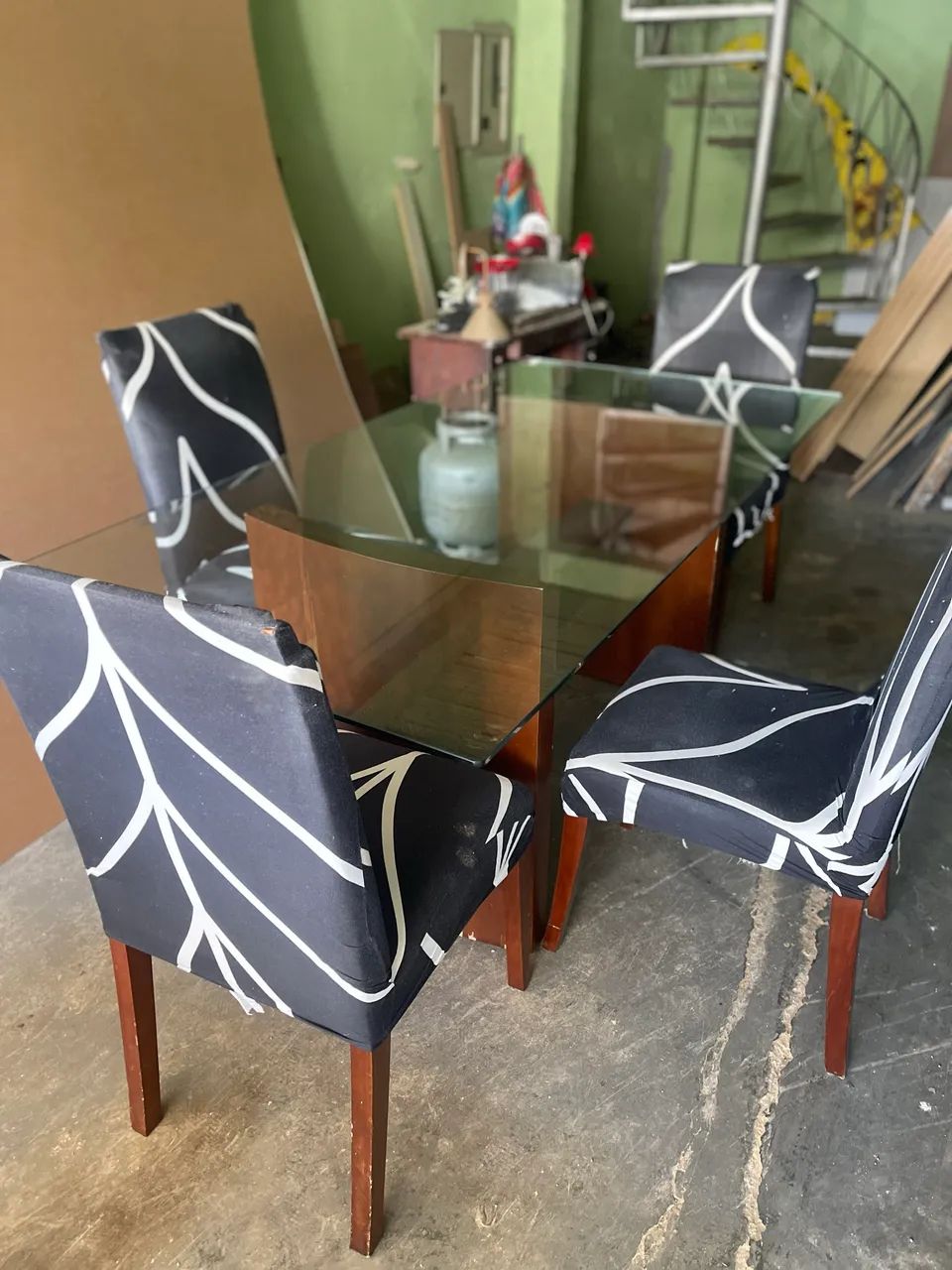Mesa de vidro com cadeiras  - Foto 3