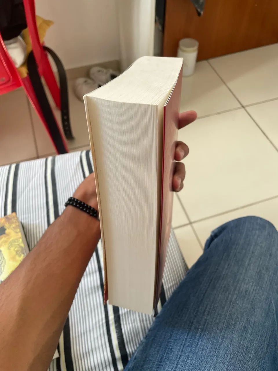 Livro: Cidade da Lua Crescente - Casa de Terra e Sangue (Sarah J. Maas) - Foto 4