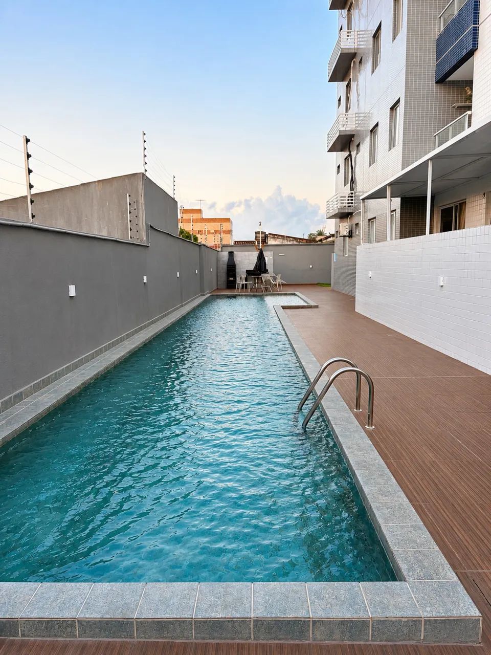 Excelente apartamento, mobiliado com elevador  - Foto 3