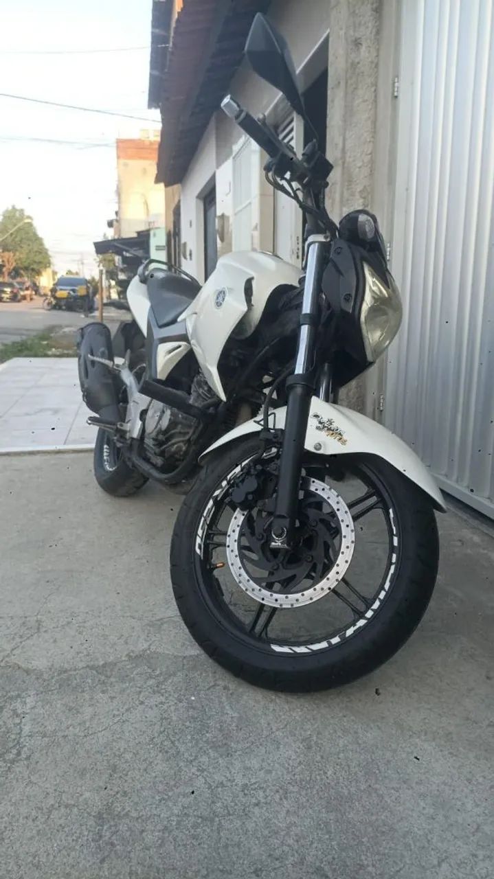 Fazer 250 banca 