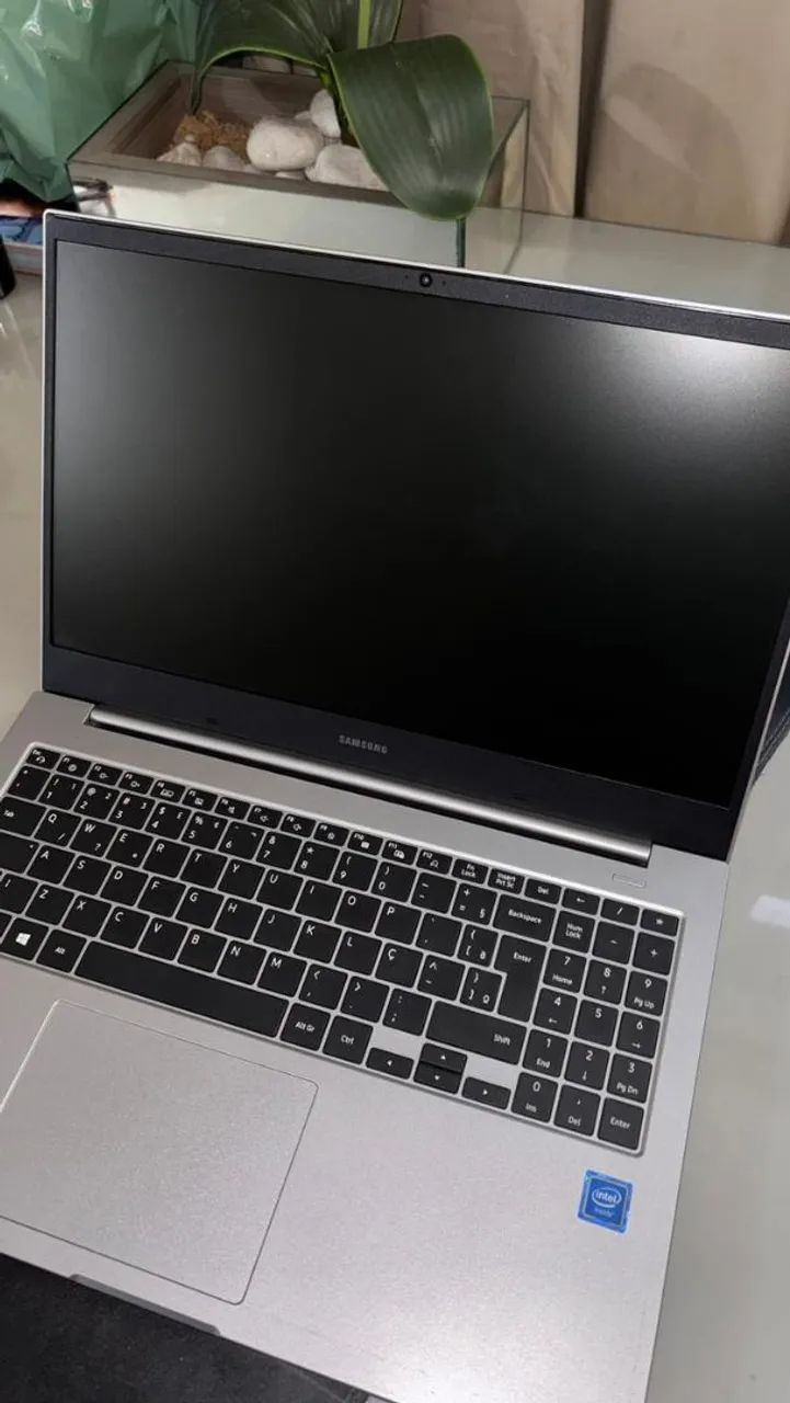 Notebook Samsung Book E20