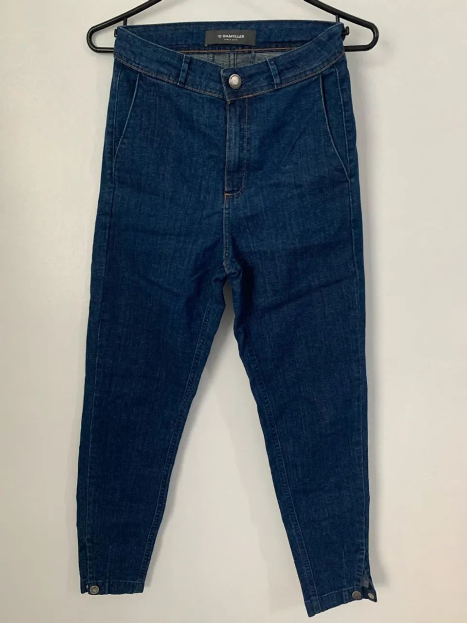 Vendo calça jens da Damiler.