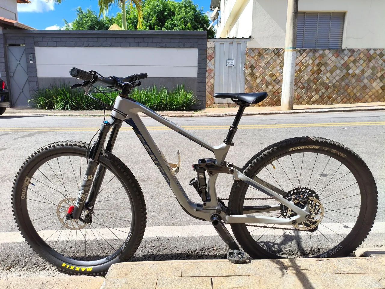 Equinox The Way To Go スラッシュメタル ファーストプレス Bicicleta Sense Exalt Trail EVO Fox 34 - Ciclismo - Saudade