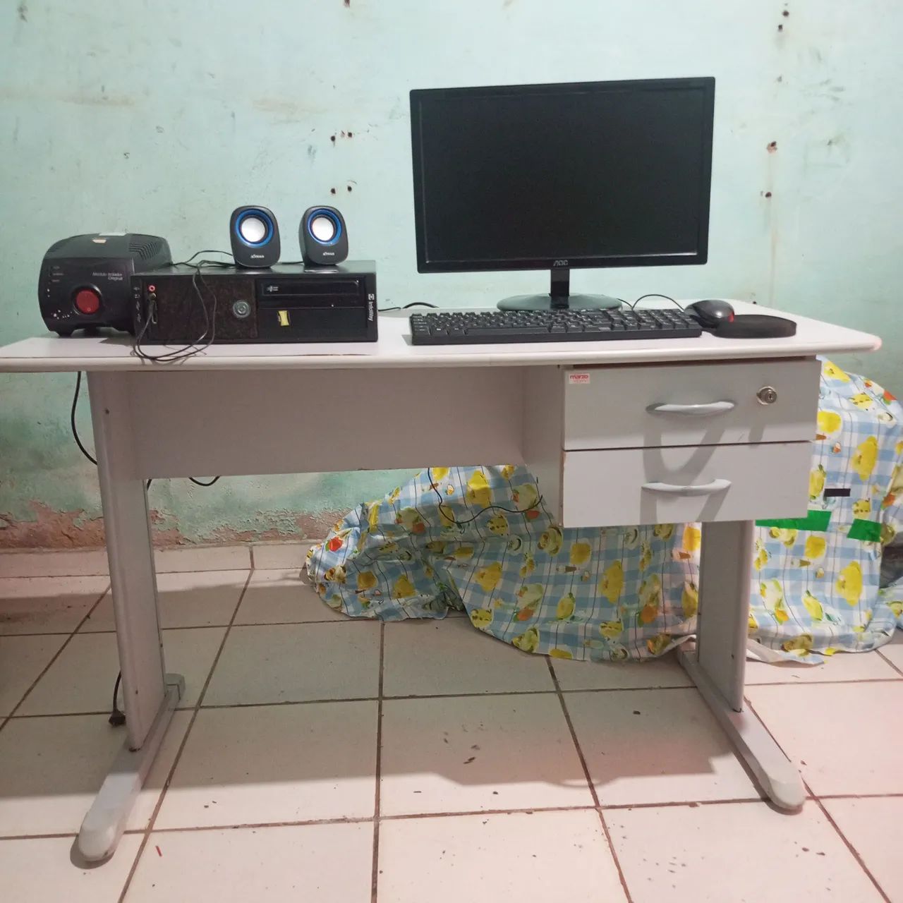 Computador de mesa e escrivaninha  - Foto 2