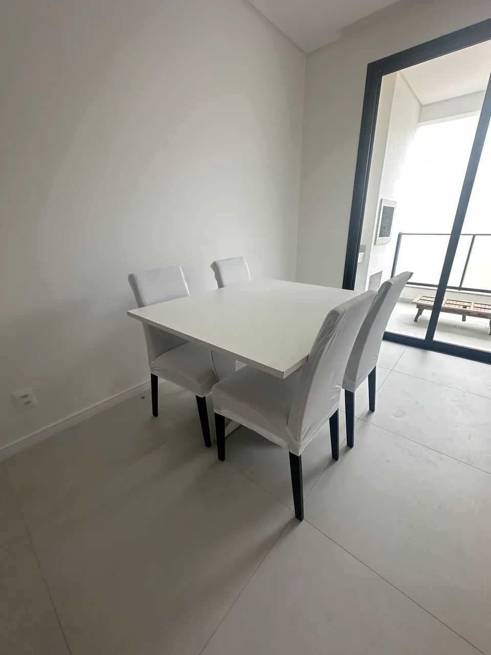 Mesa e Cadeiras Sala de Jantar - Foto 2