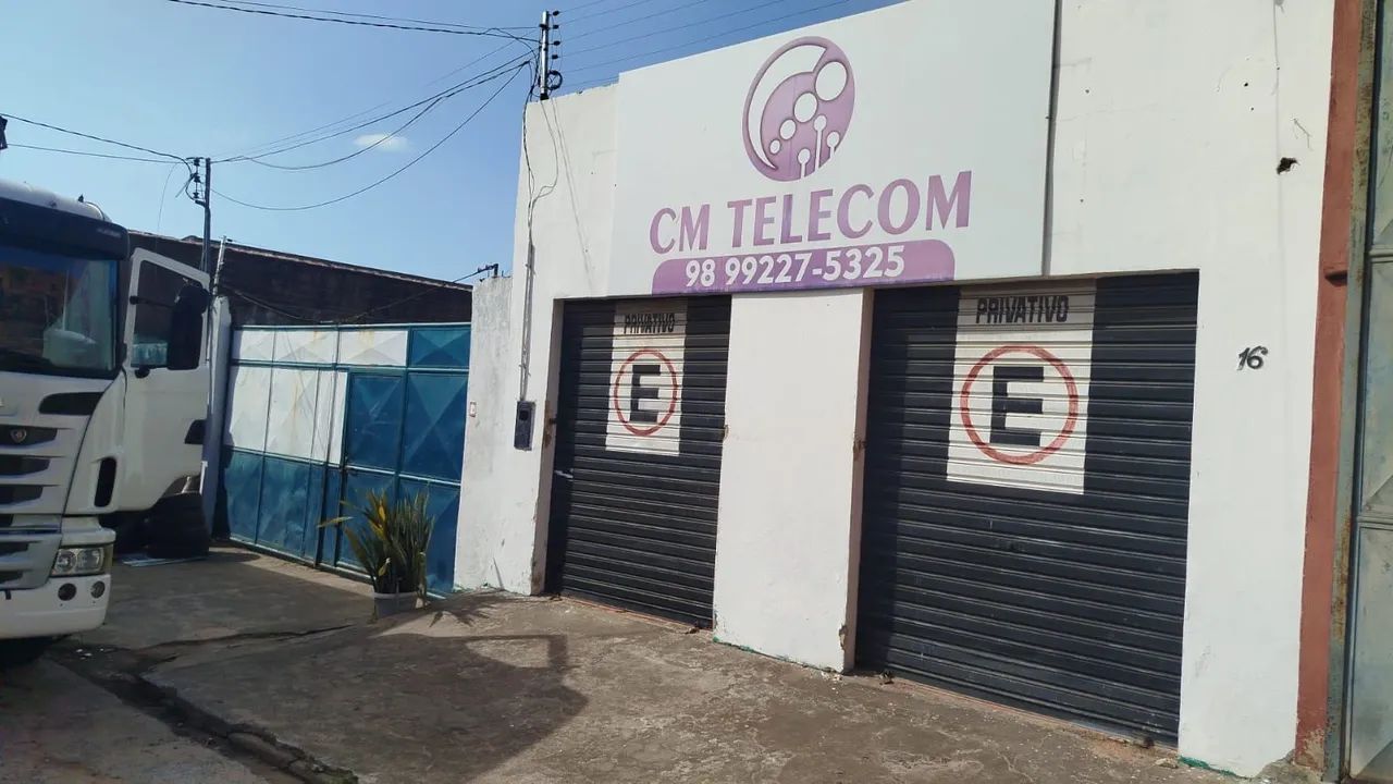 Galpão com área aberta R$3.800 SÃO CRISTÓVÃO 