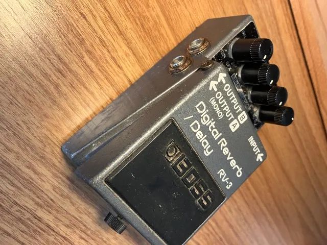 Pedal Boss RV-3 - Digital Delay/Reverb - Instrumentos musicais
