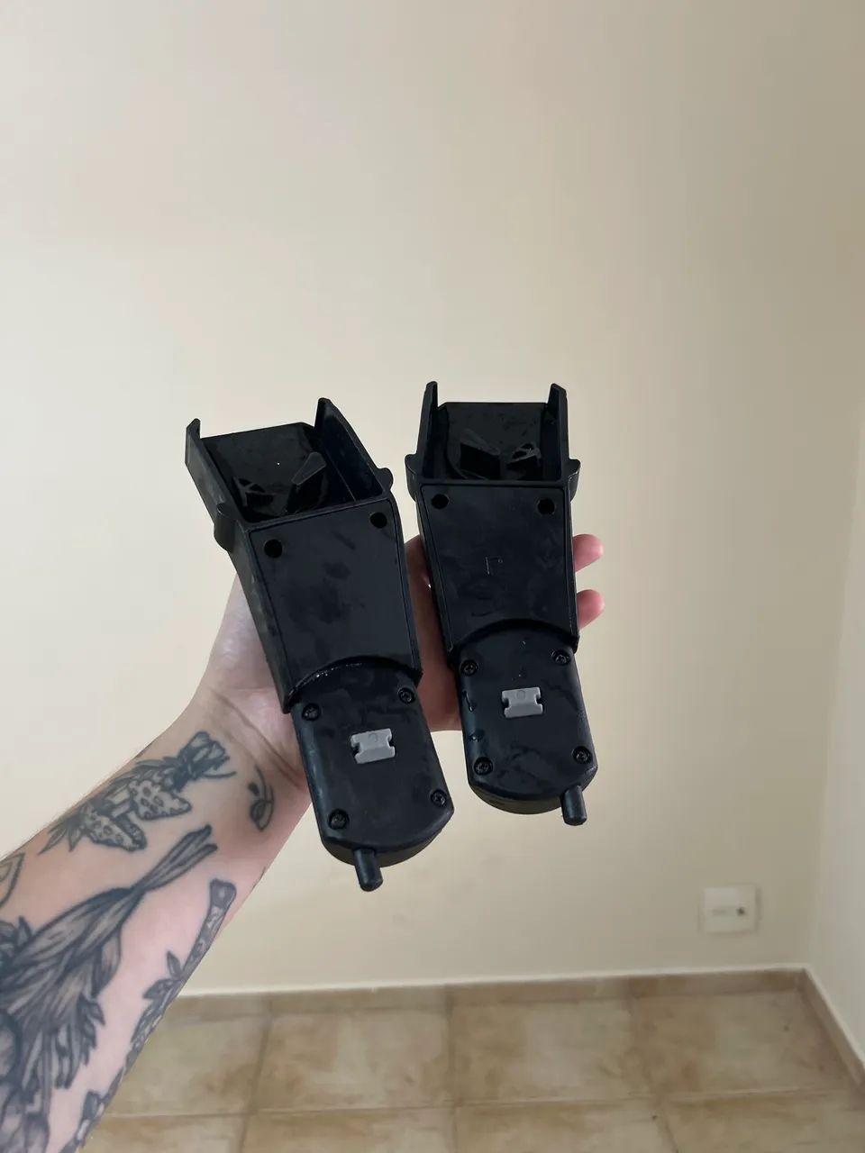 Adaptador para bebê conforto e carrinho máxi cosi  - Foto 3