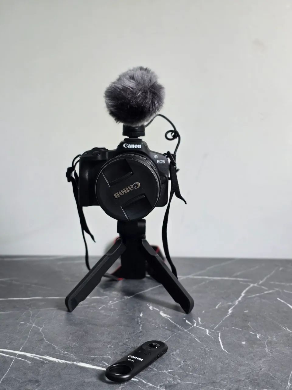 Kit Canon EOS R50 Vlog Completo + Lente 10-18mm + Adaptador // com caixa