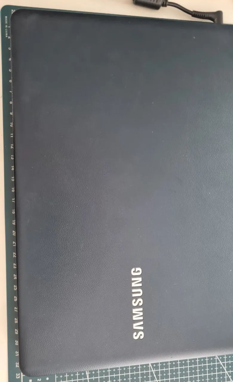 Notebook Samsung I5 4GB de Ram - Foto 4