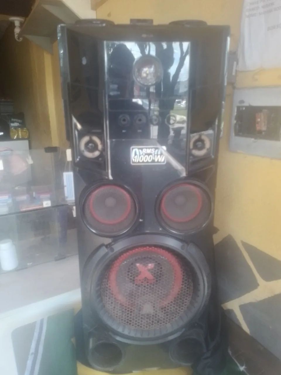 Torre de som LG   BOMBOX