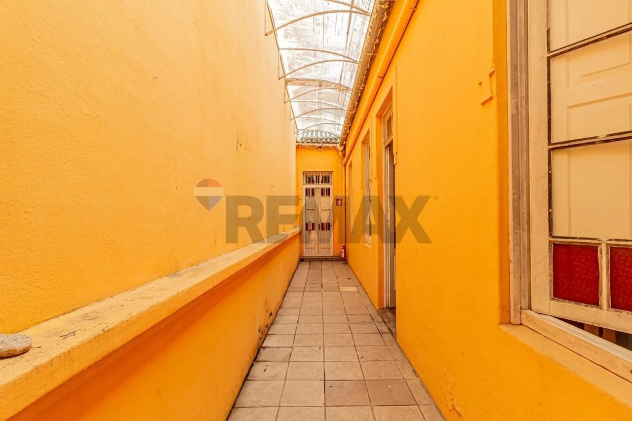 Prédio histórico na Av. Bento Gonçalves, com 274m² e garagem no térreo - Foto 4