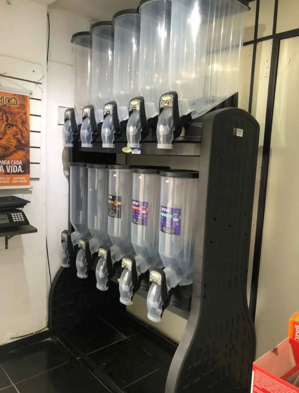 Dispenser de raçao.  - Foto 2