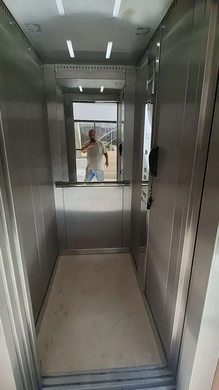 Elevador elétrico sem casa de Máquina. 