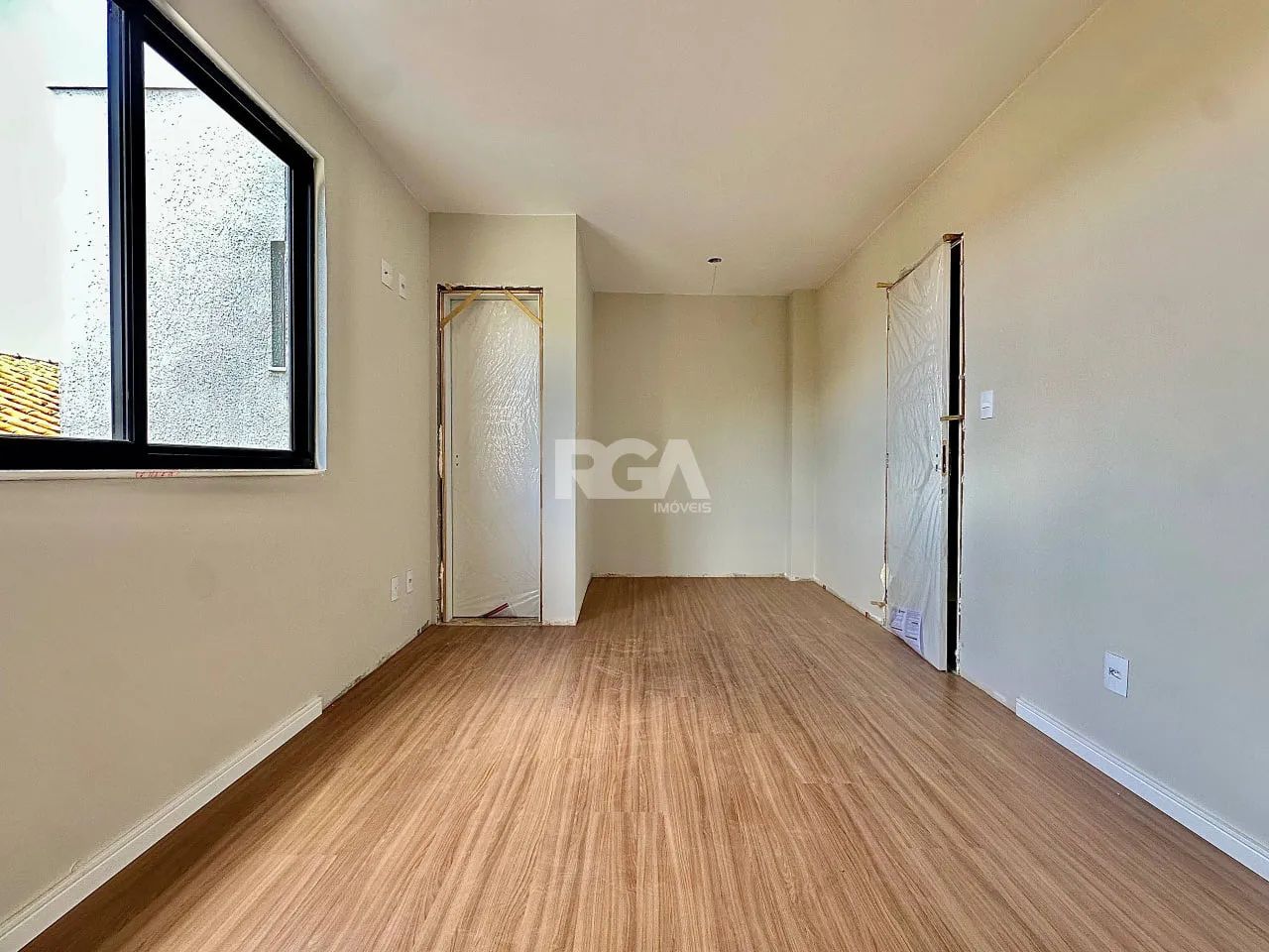 CASA GEMINADA COM 3 QUARTOS (1 SUÍTE) E 2 VAGAS  ITAPOÃ - Foto 3