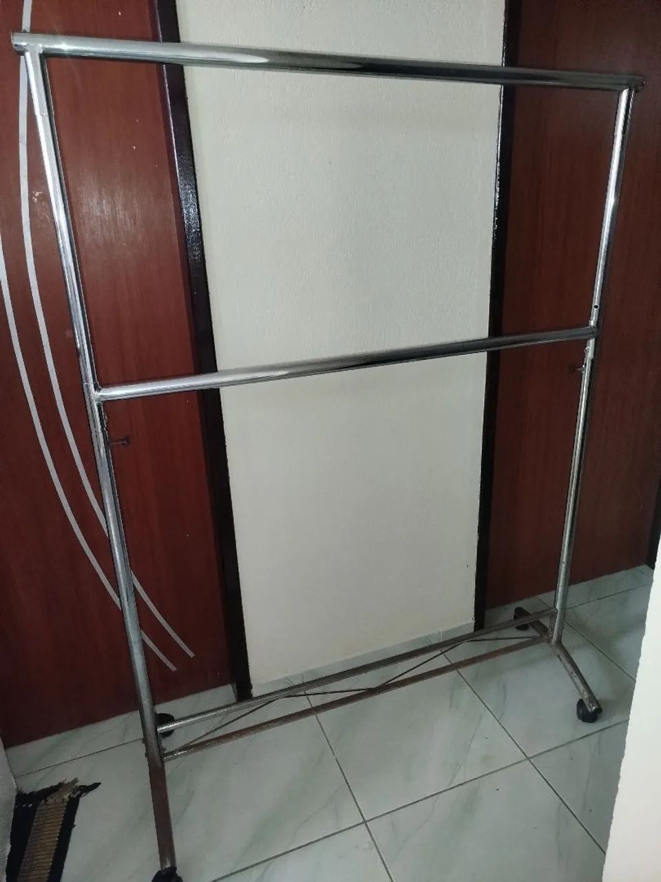 Arara de Ferro para Loja