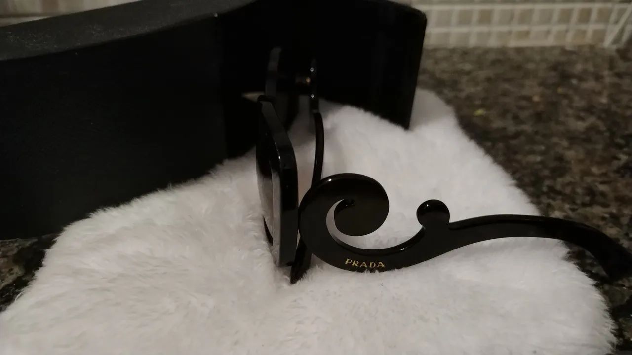 Óculos de Sol- Prada