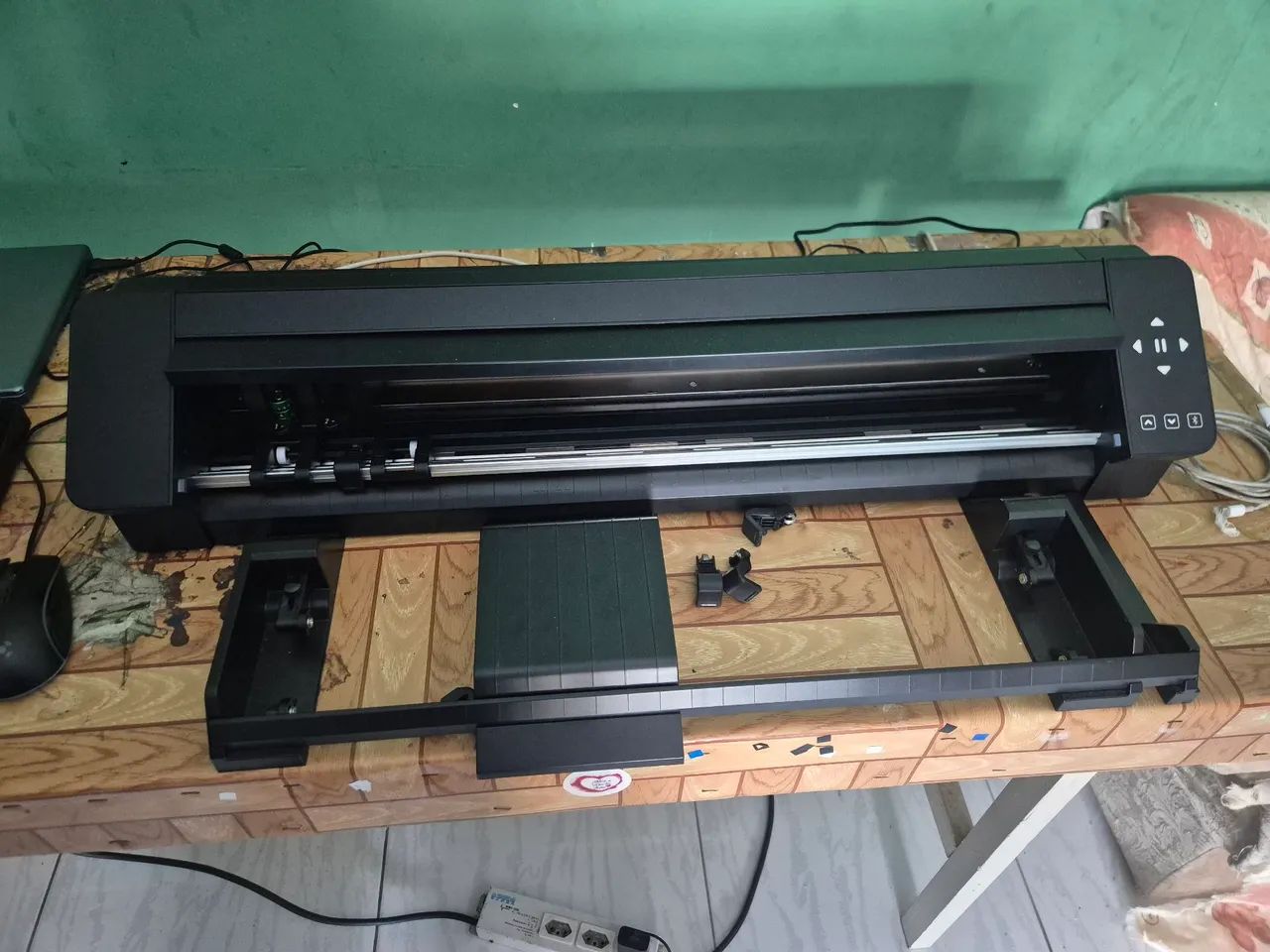 silhouette cameo pro mk-ii com 60cm de área de corte